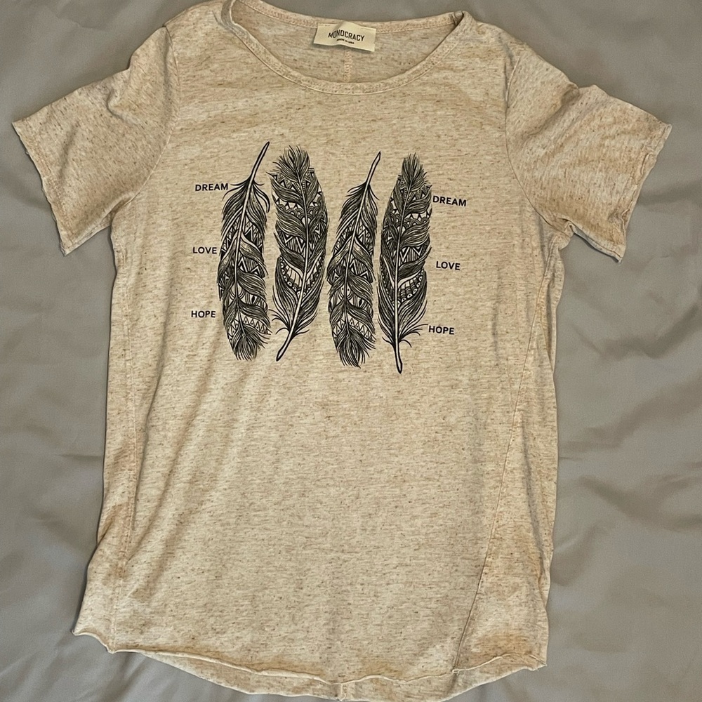 Monocracy Brand Beige Dream Love Hope Feathers Knit Top Raw Edge Hem Size Small